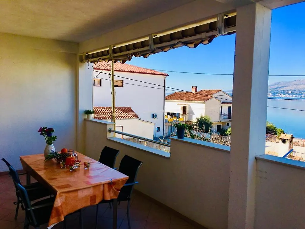Apartment Apartman Mijic Trogir Croatia